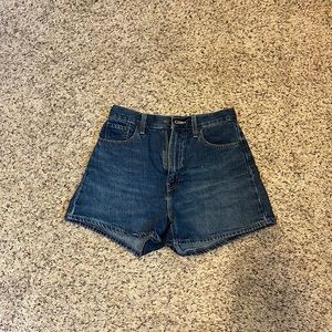 Levi’s High Loose Shorts
